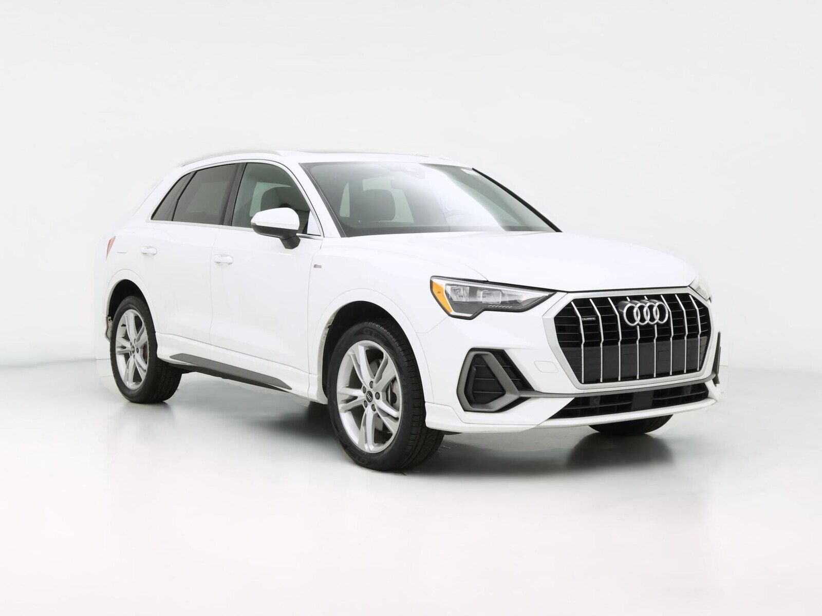 2022 AUDI Q3