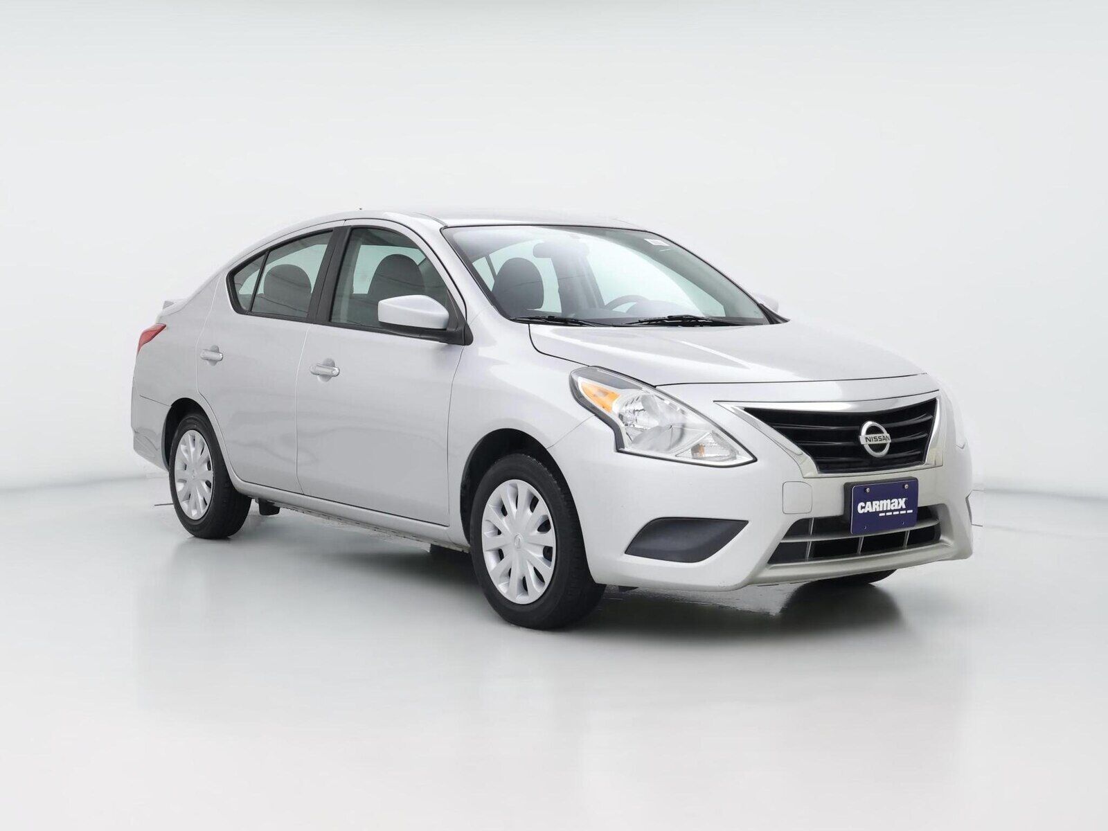 2019 NISSAN Versa