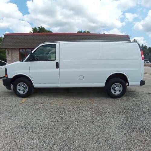 2017 CHEVROLET Express
