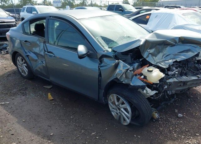 2012 MAZDA Mazda3