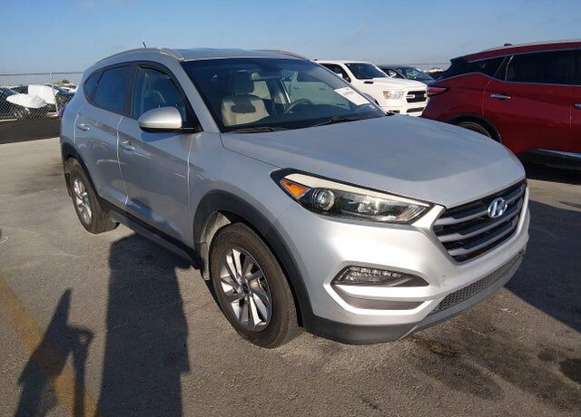 2017 HYUNDAI Tucson