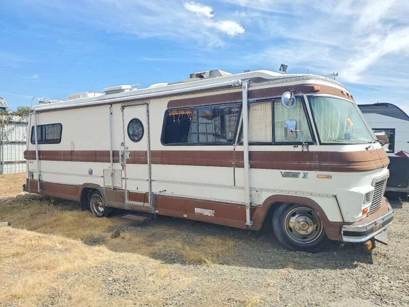 1982 CHEVROLET P - Series