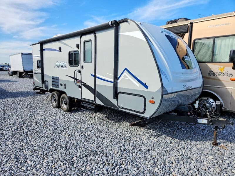 2020 FOREST RIVER Coachmen Apex
