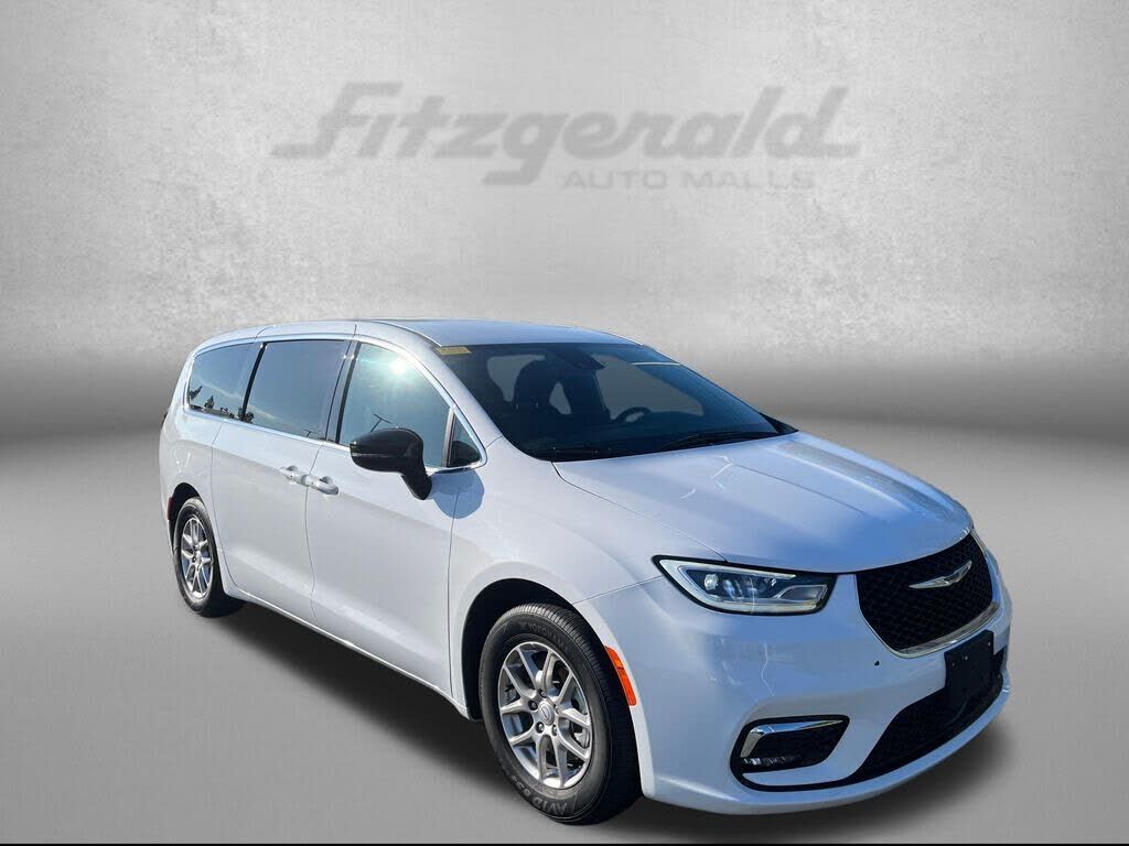 2025 CHRYSLER Pacifica