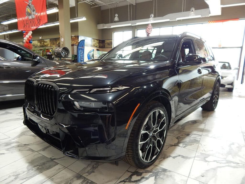 2023 BMW X7