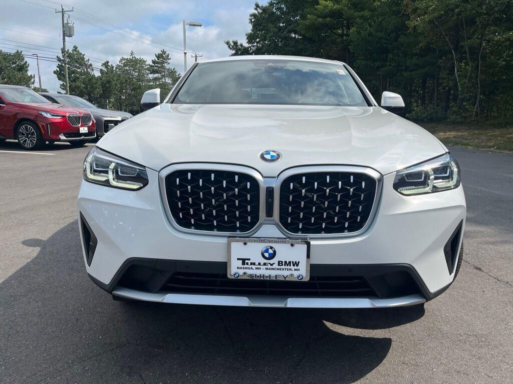 2025 BMW X4