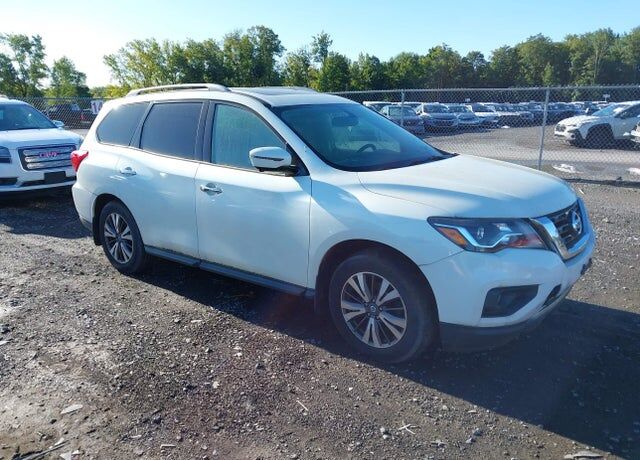 2017 NISSAN Pathfinder