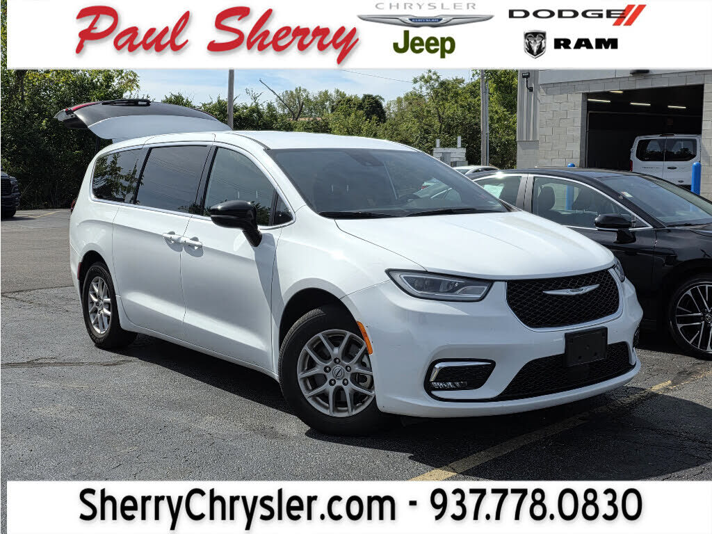 2025 CHRYSLER Pacifica