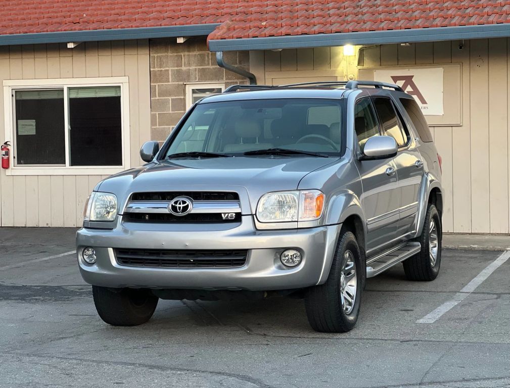 2005 TOYOTA Sequoia