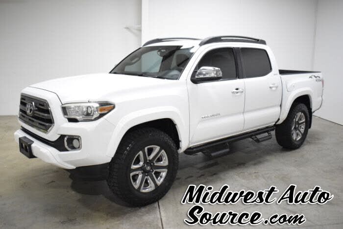 2017 TOYOTA Tacoma
