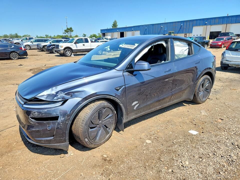 2026 TESLA Model Y