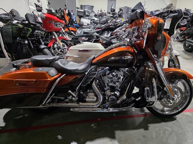 2012 HARLEY DAVIDSON CVO Street Glide