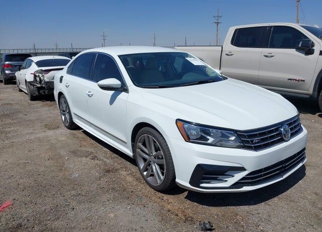2016 VOLKSWAGEN Passat