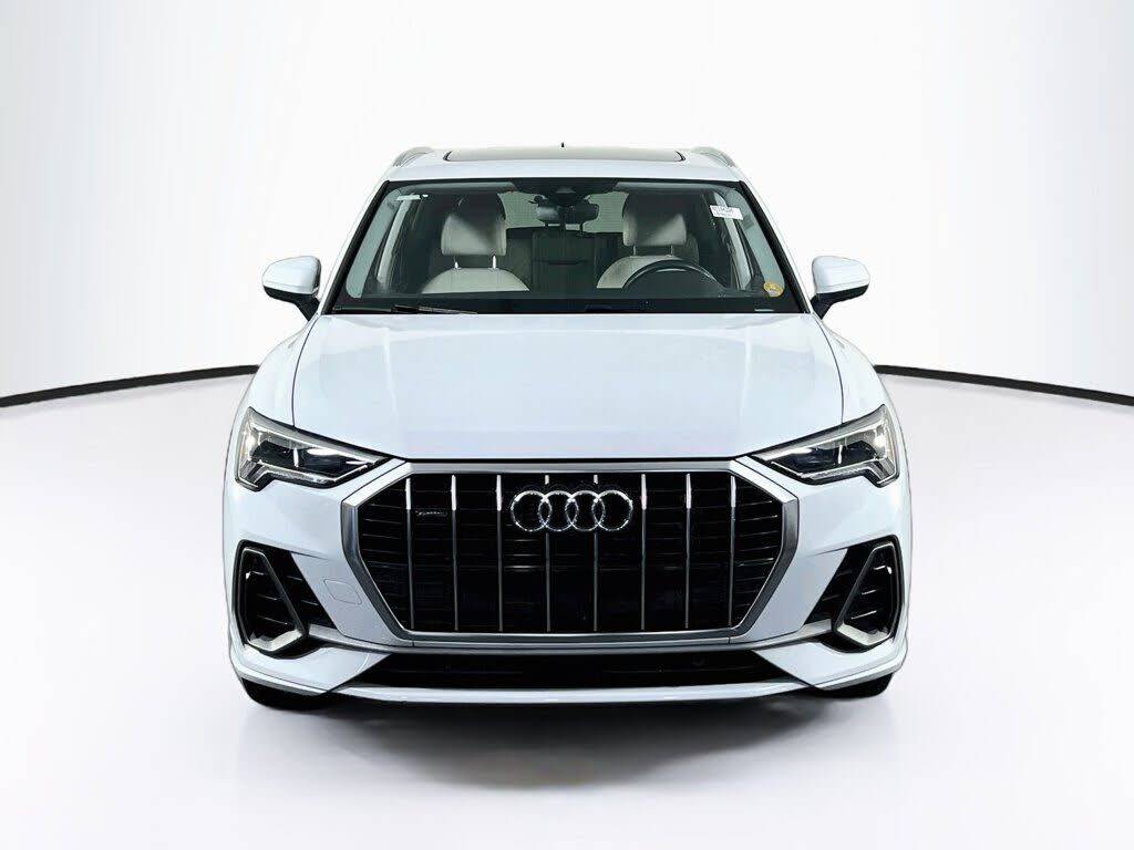 2022 Audi Q3