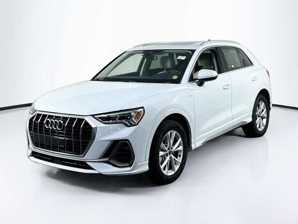 2022 AUDI Q3