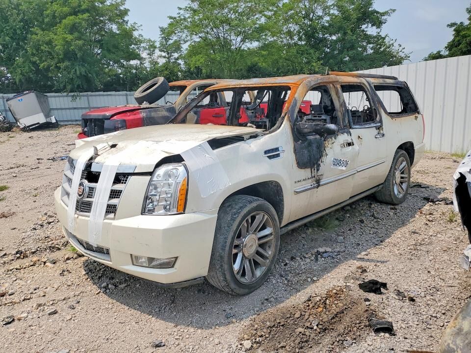 2010 CADILLAC Escalade
