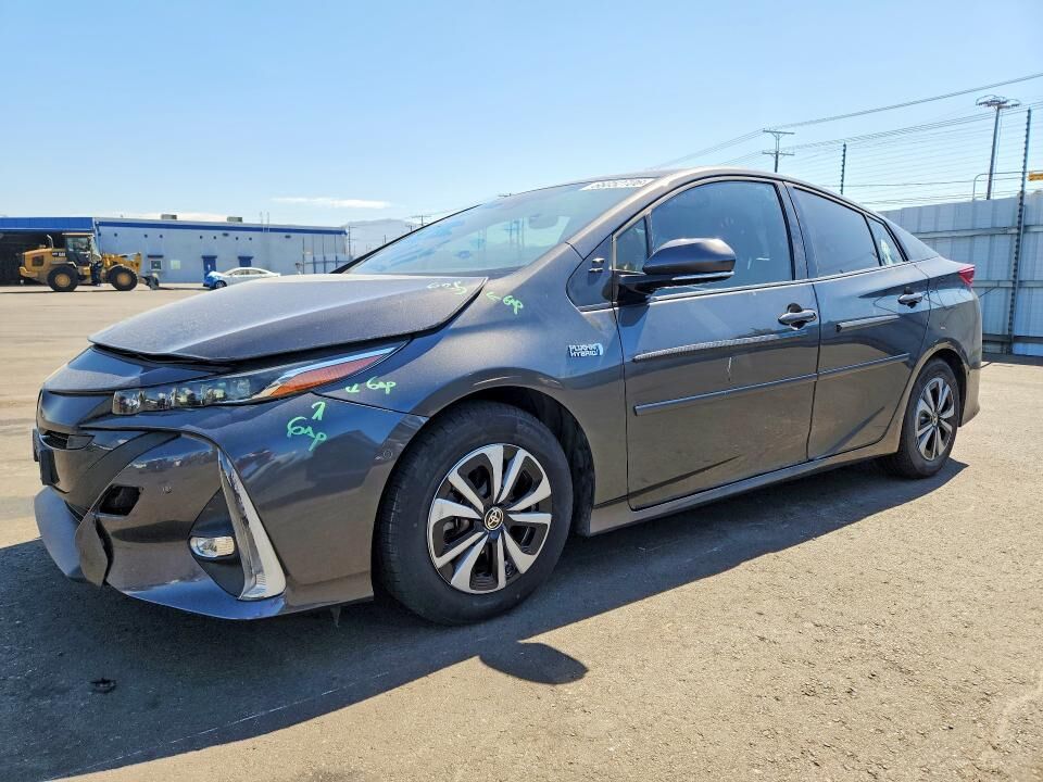 2017 TOYOTA Prius