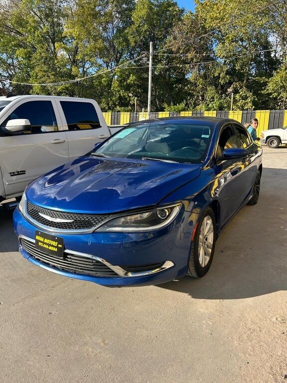 2015 CHRYSLER 200