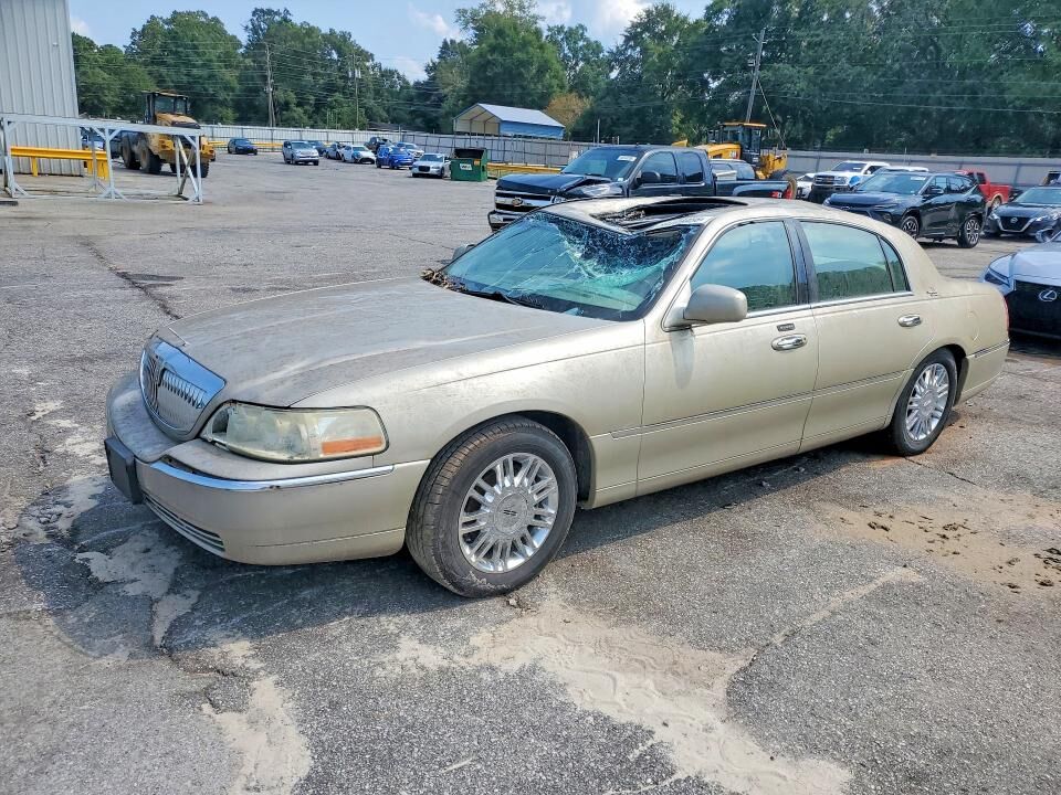 2007 LINCOLN Town Car