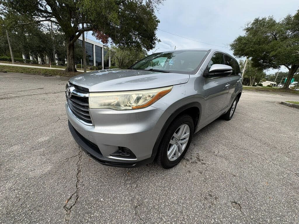 2016 TOYOTA Highlander
