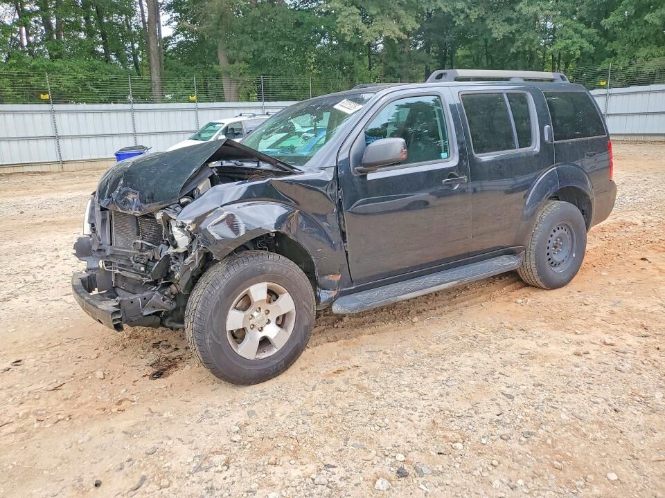2011 NISSAN Pathfinder