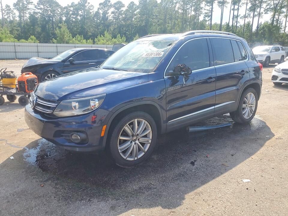 2012 VOLKSWAGEN Tiguan