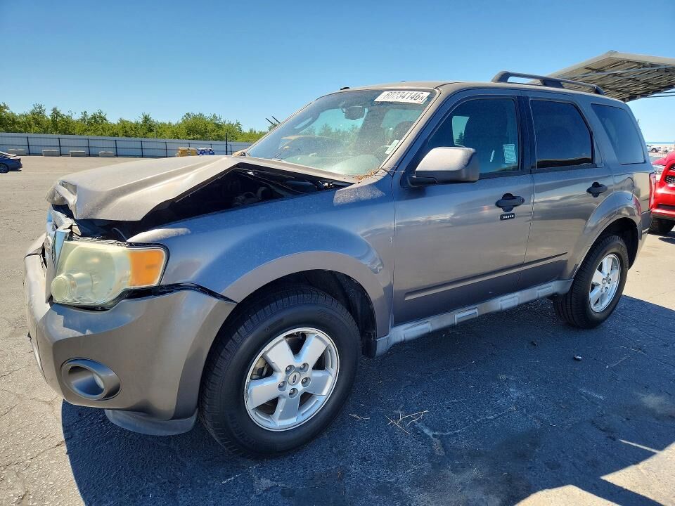 2011 FORD Escape