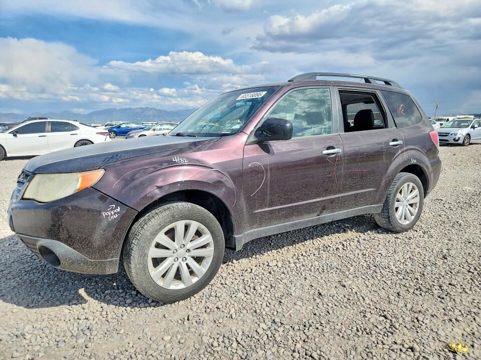 2013 SUBARU Forester