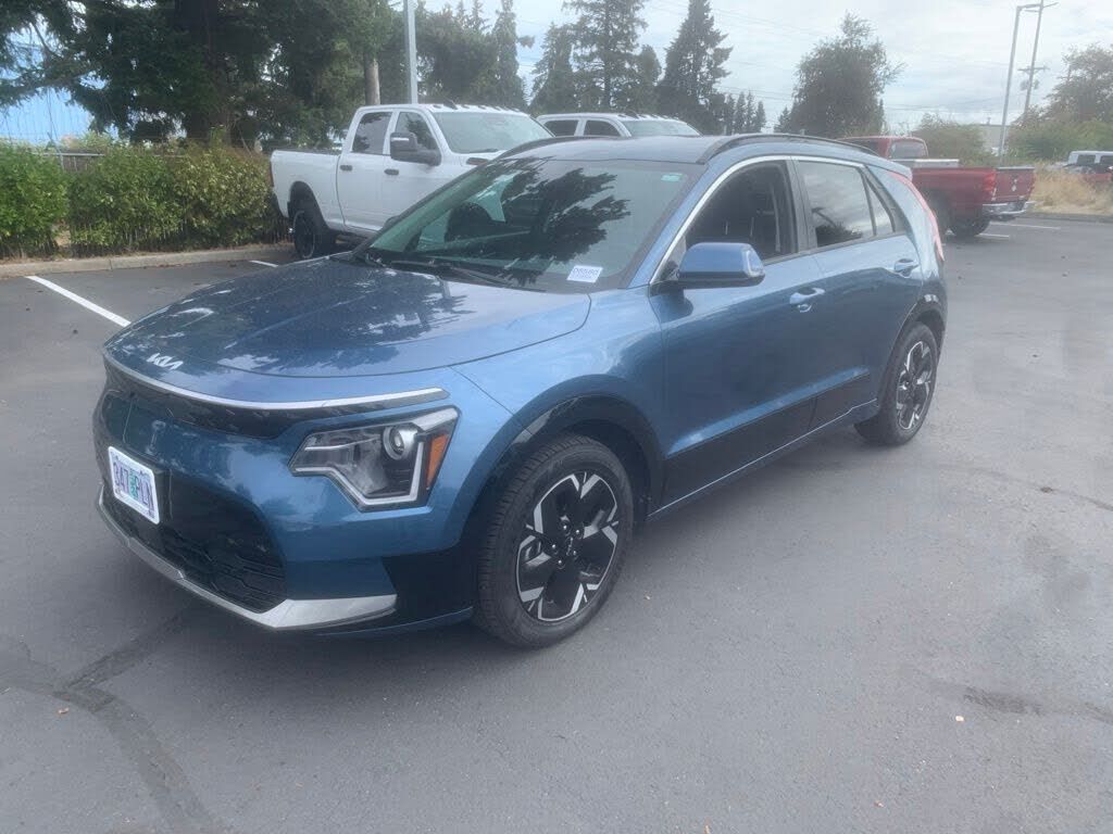 2023 KIA Niro