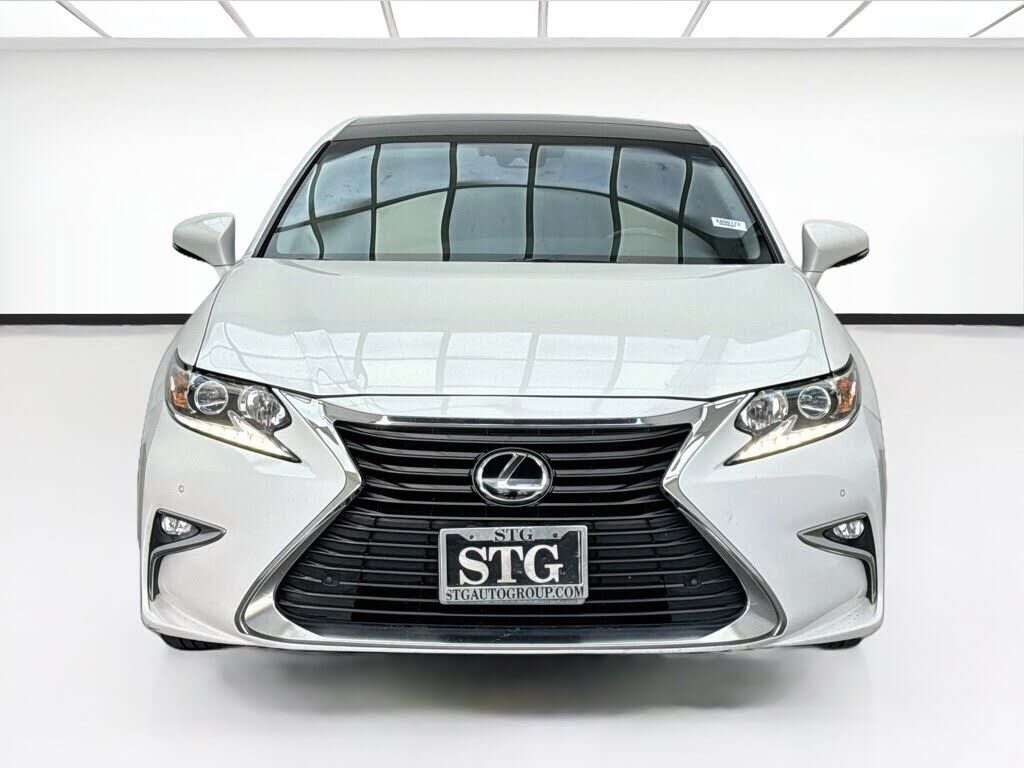 2016 Lexus ES