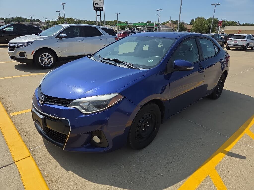 2015 TOYOTA Corolla