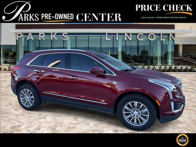 2017 CADILLAC XT5