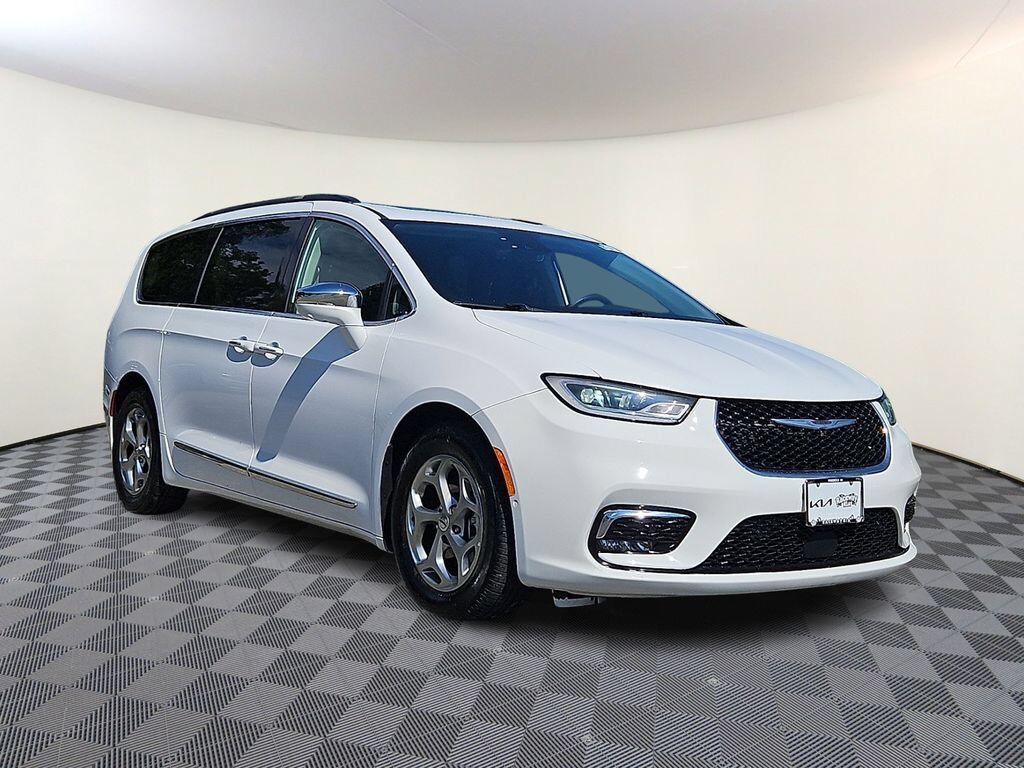 2022 CHRYSLER Pacifica