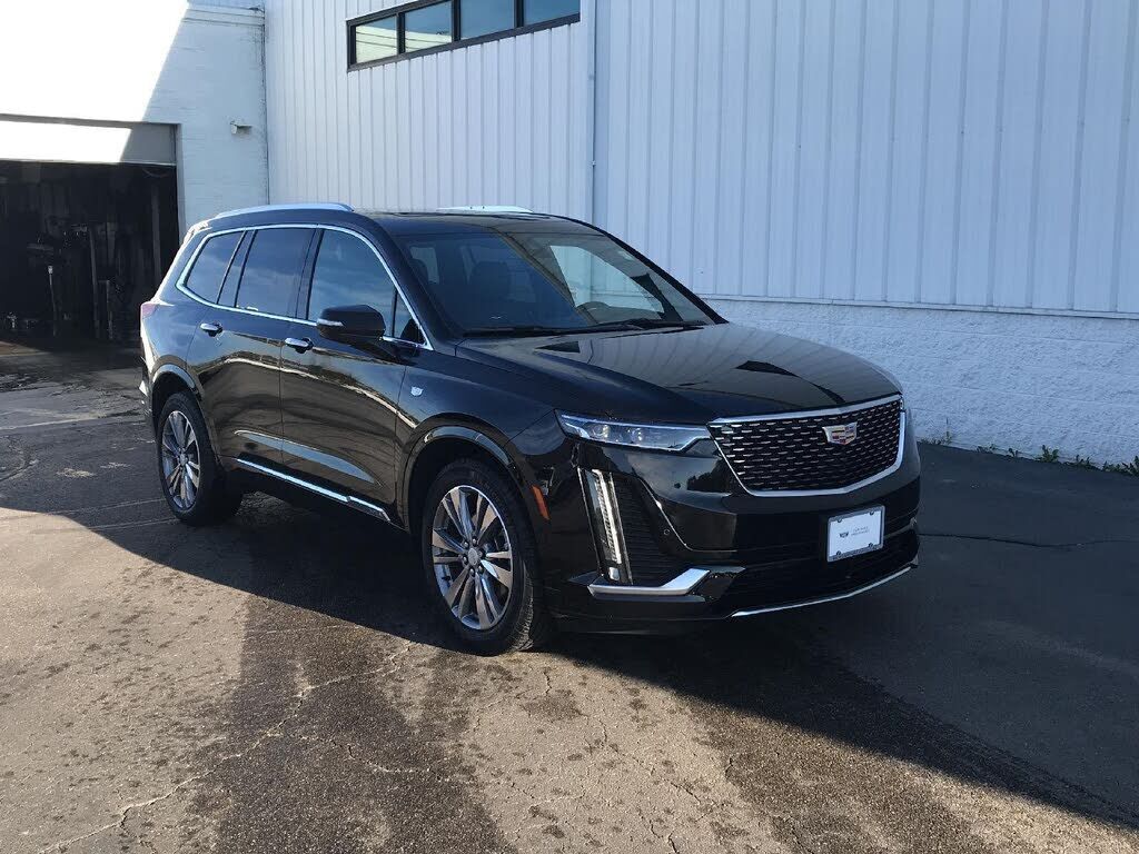 2025 CADILLAC XT6