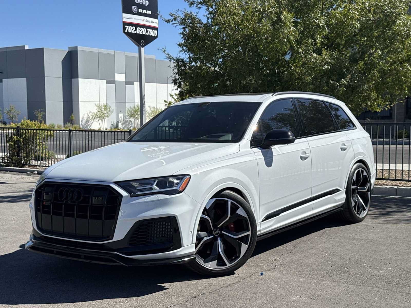 2022 AUDI SQ7