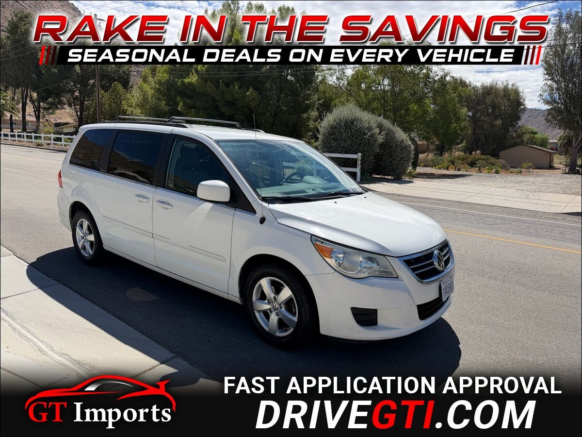 2011 VOLKSWAGEN Routan