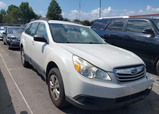 2011 SUBARU Outback
