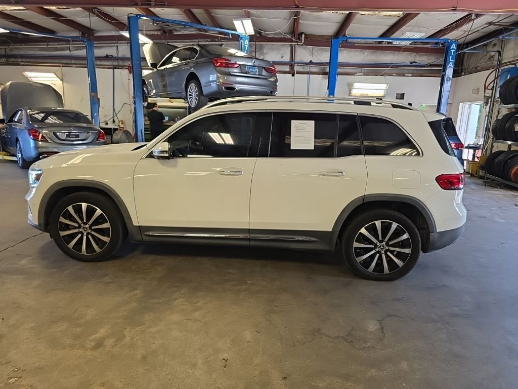 2021 Mercedes-Benz GLB-Class
