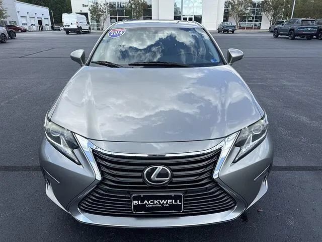 2016 Lexus ES