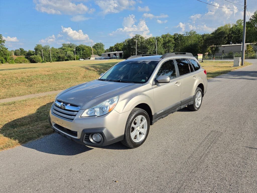 2014 SUBARU Outback