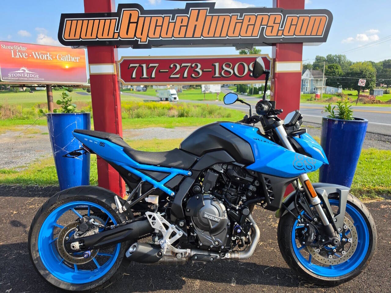 2024 SUZUKI GSX-8S