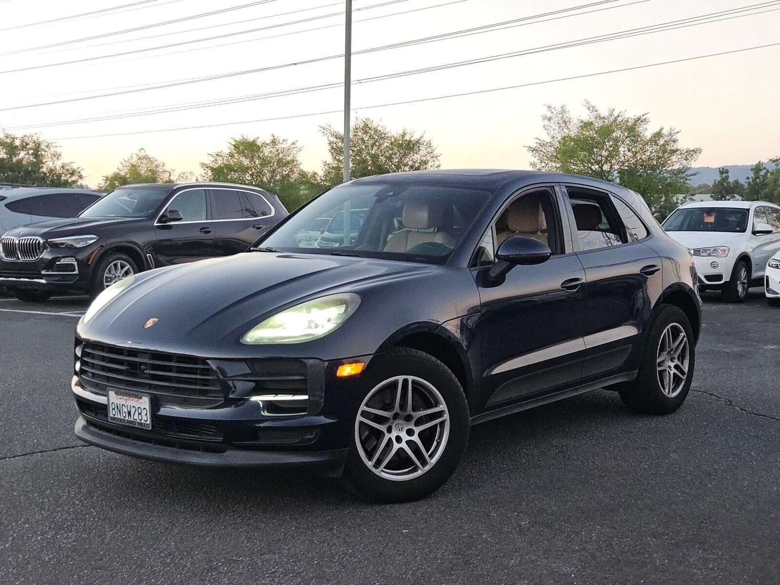 2020 PORSCHE Macan