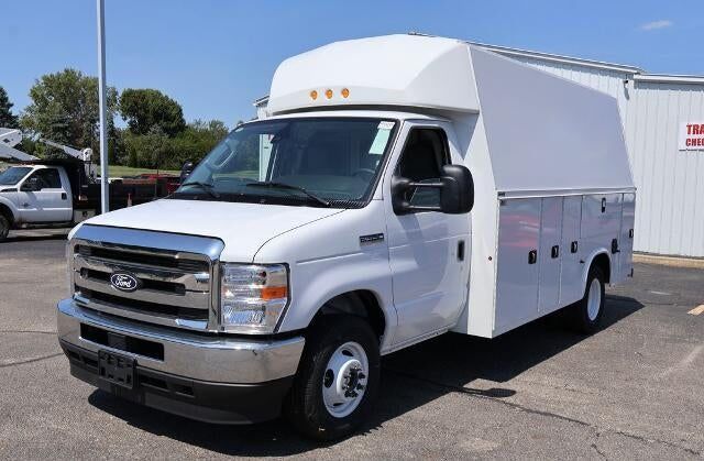 2027 FORD E-350
