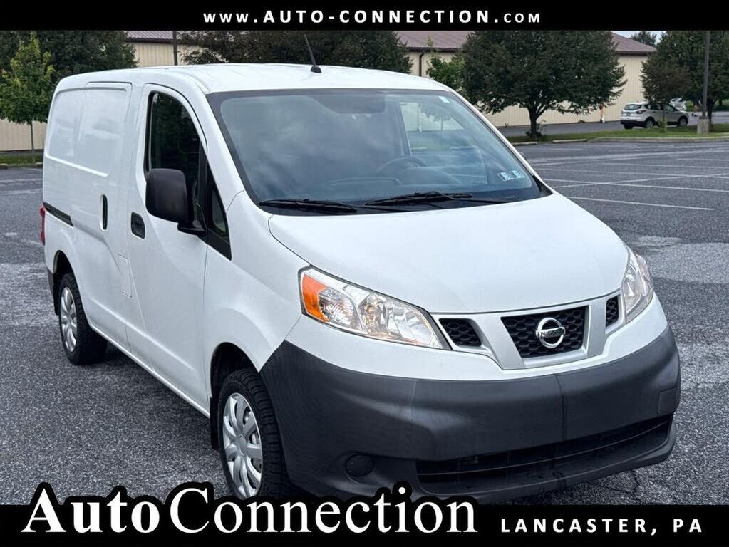 2016 NISSAN NV200