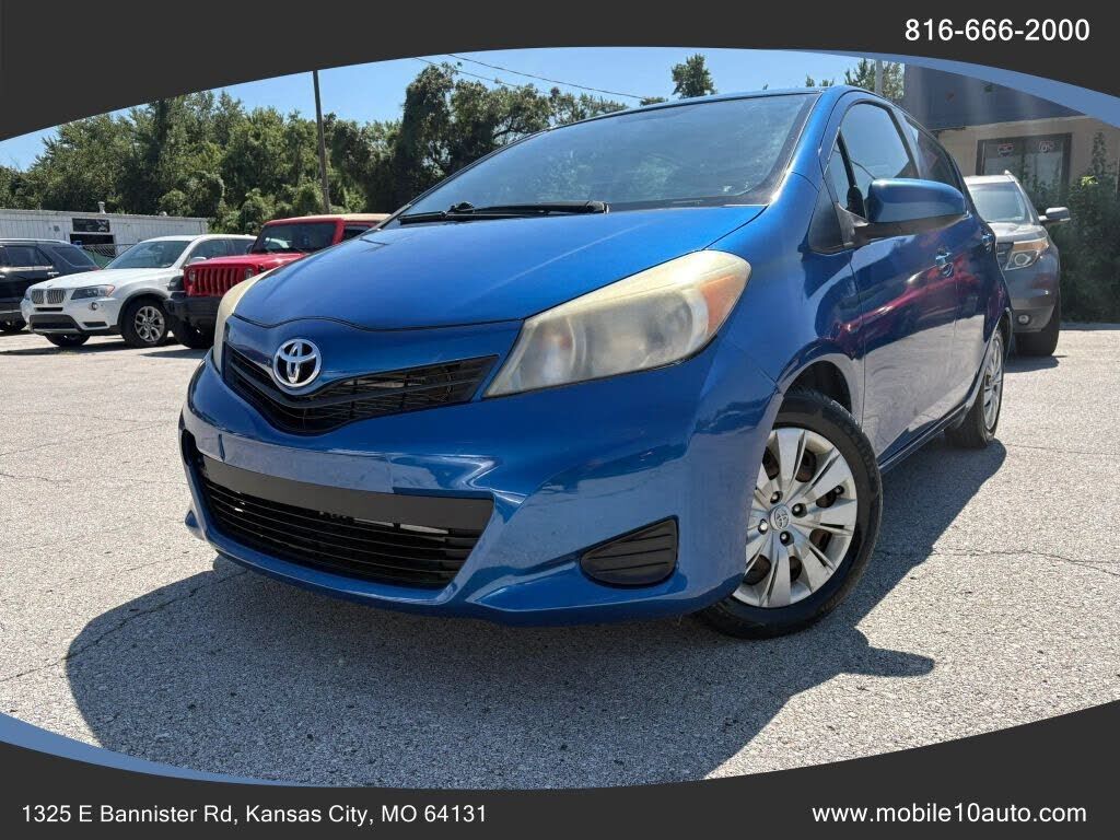 2012 TOYOTA Yaris