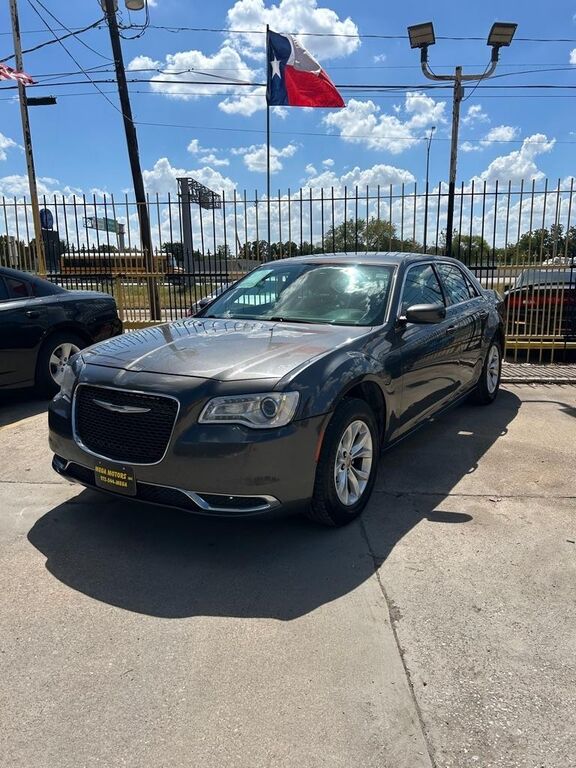 2016 CHRYSLER 300