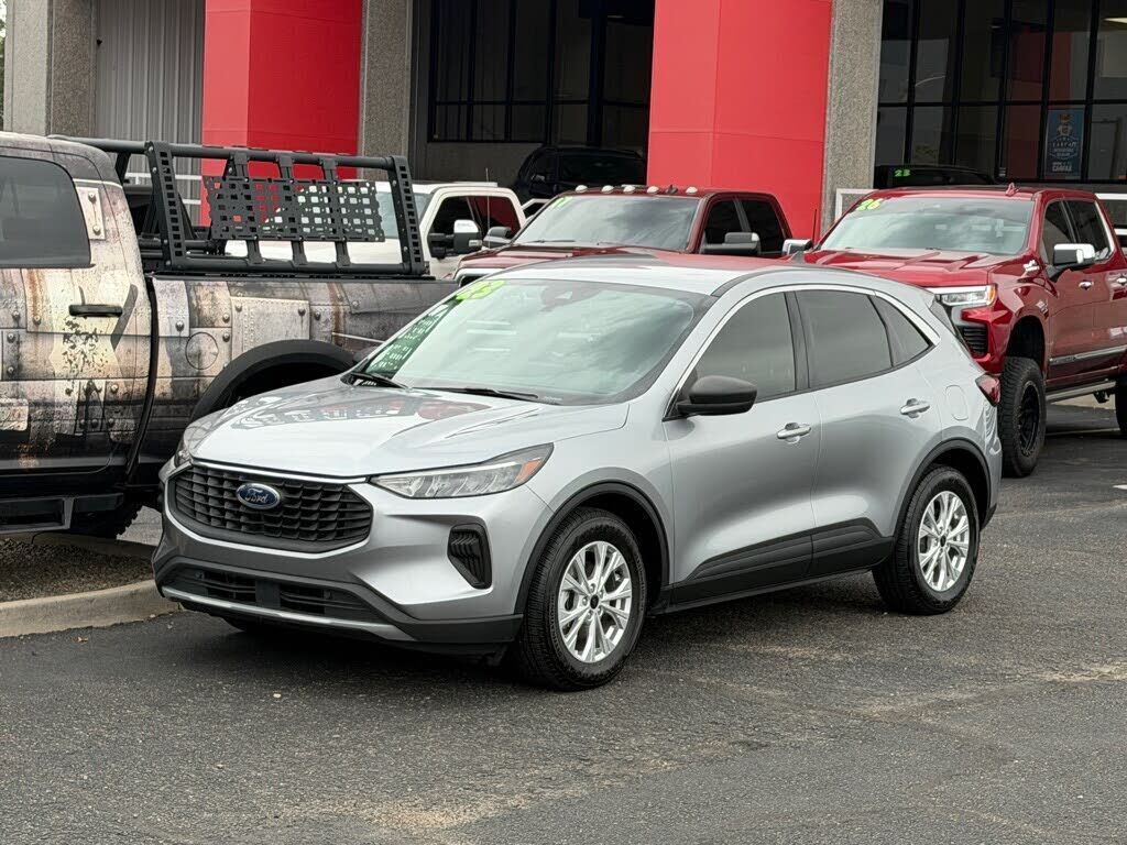 2023 FORD Escape