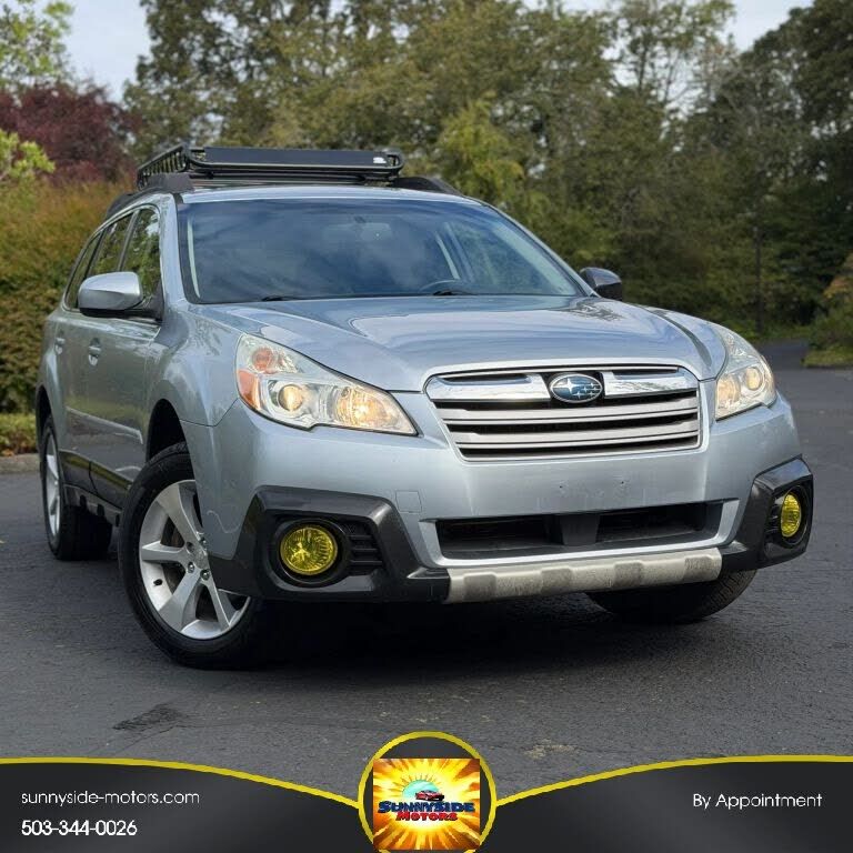 2013 SUBARU Outback