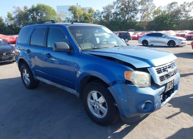 2010 FORD Escape