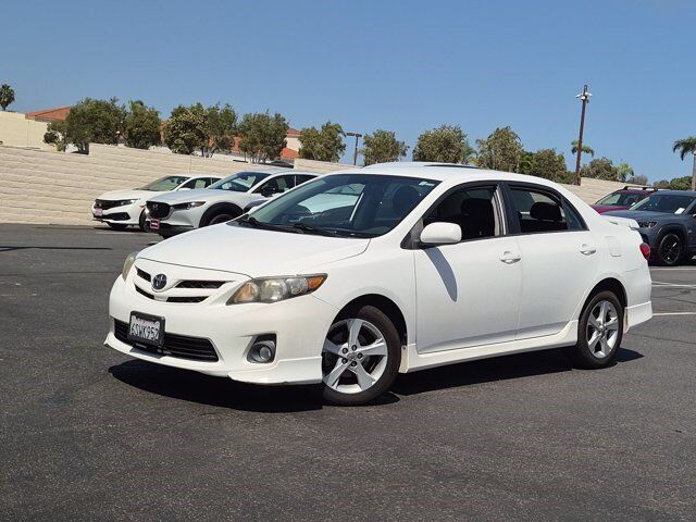 2011 TOYOTA Corolla